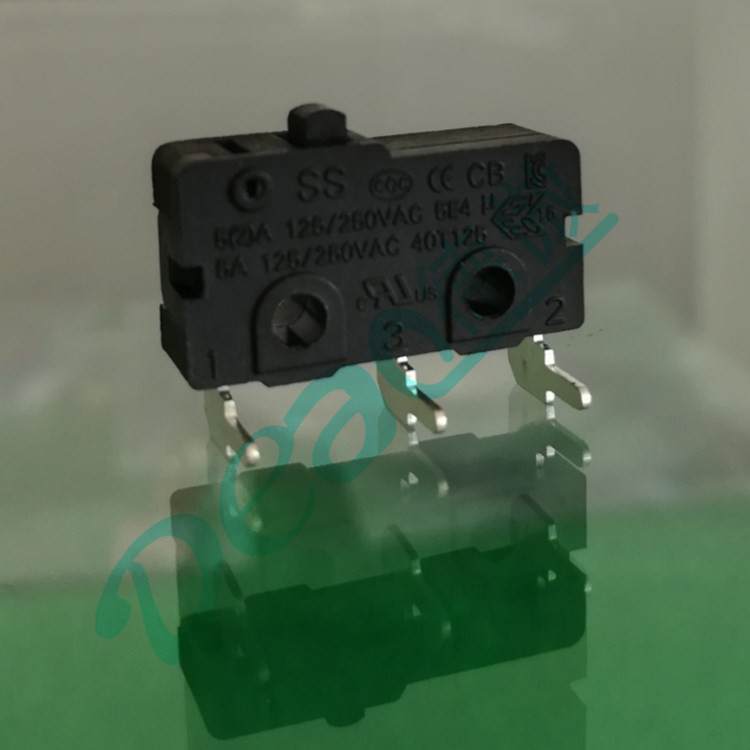 左側插PCB端子微動開關